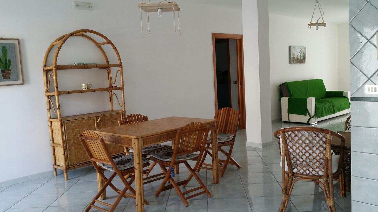 Vacation House A Mola Di Bari Apartment Екстериор снимка