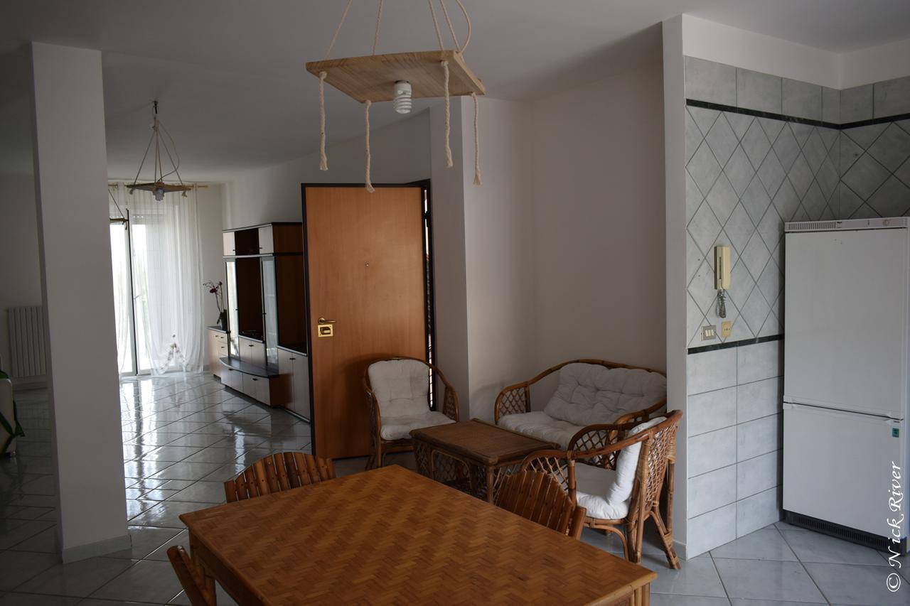 Vacation House A Mola Di Bari Apartment Екстериор снимка