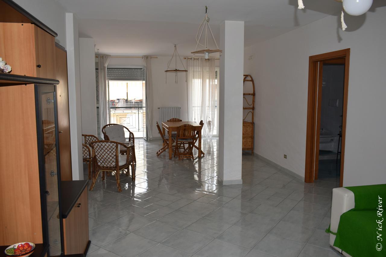 Vacation House A Mola Di Bari Apartment Екстериор снимка