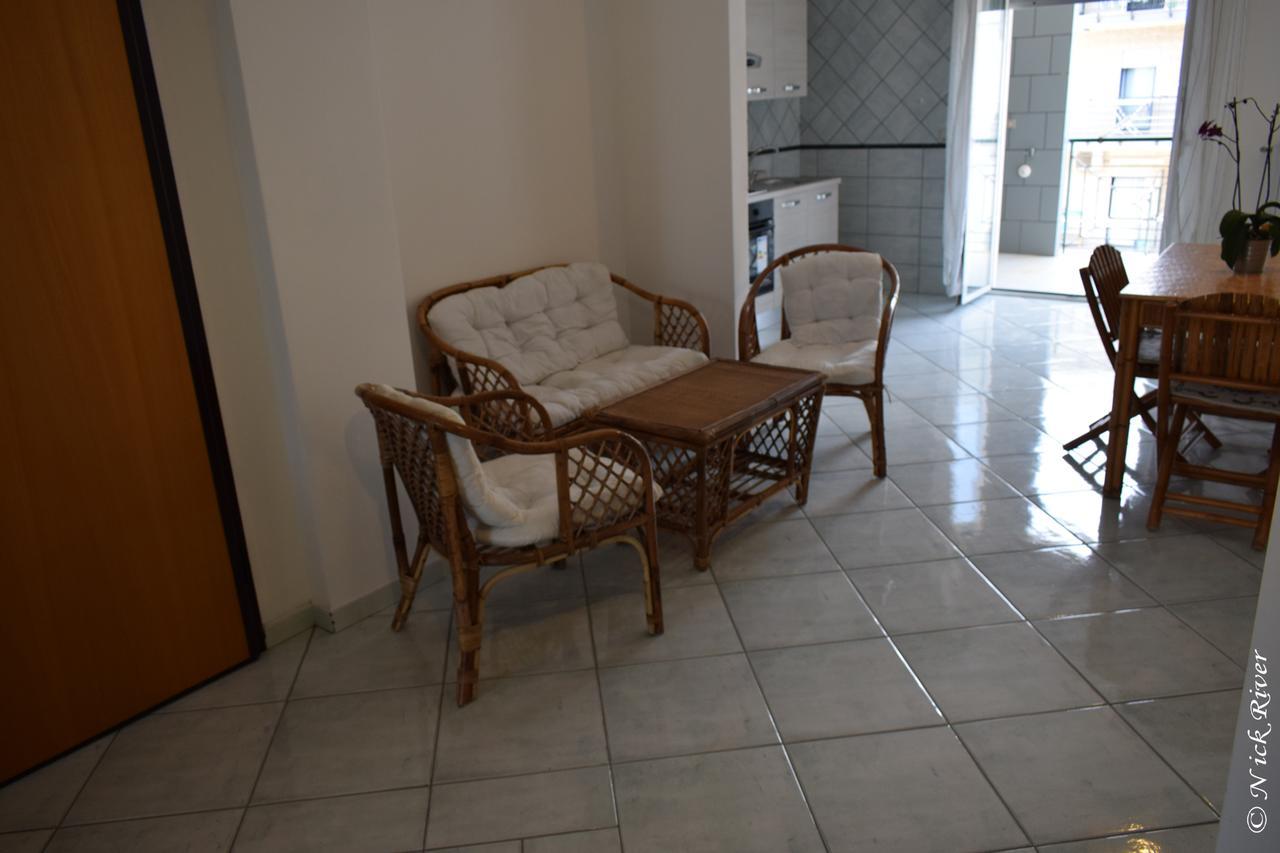 Vacation House A Mola Di Bari Apartment Екстериор снимка