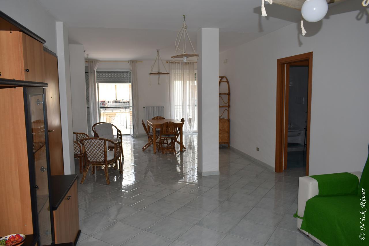 Vacation House A Mola Di Bari Apartment Екстериор снимка