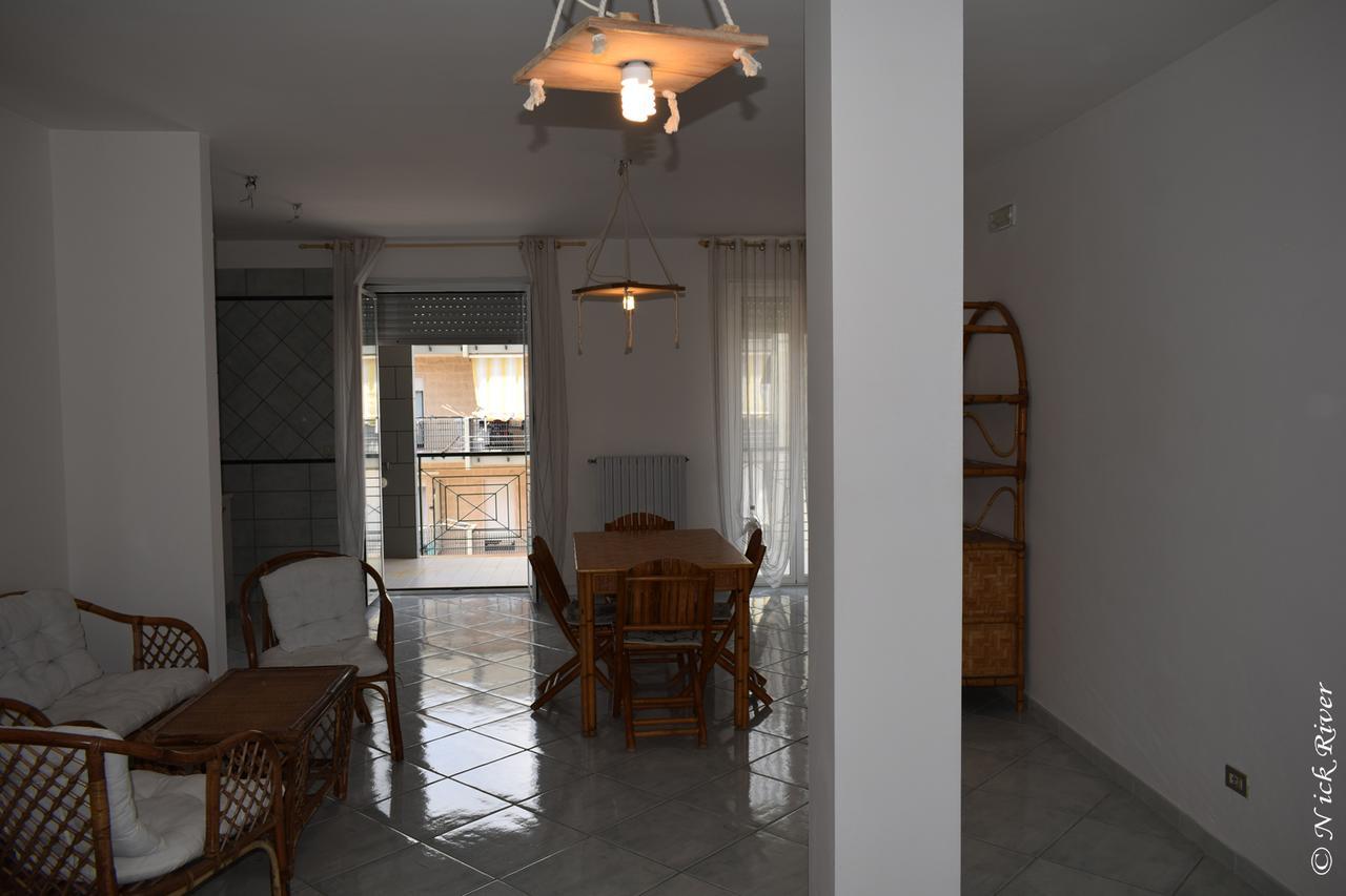 Vacation House A Mola Di Bari Apartment Екстериор снимка